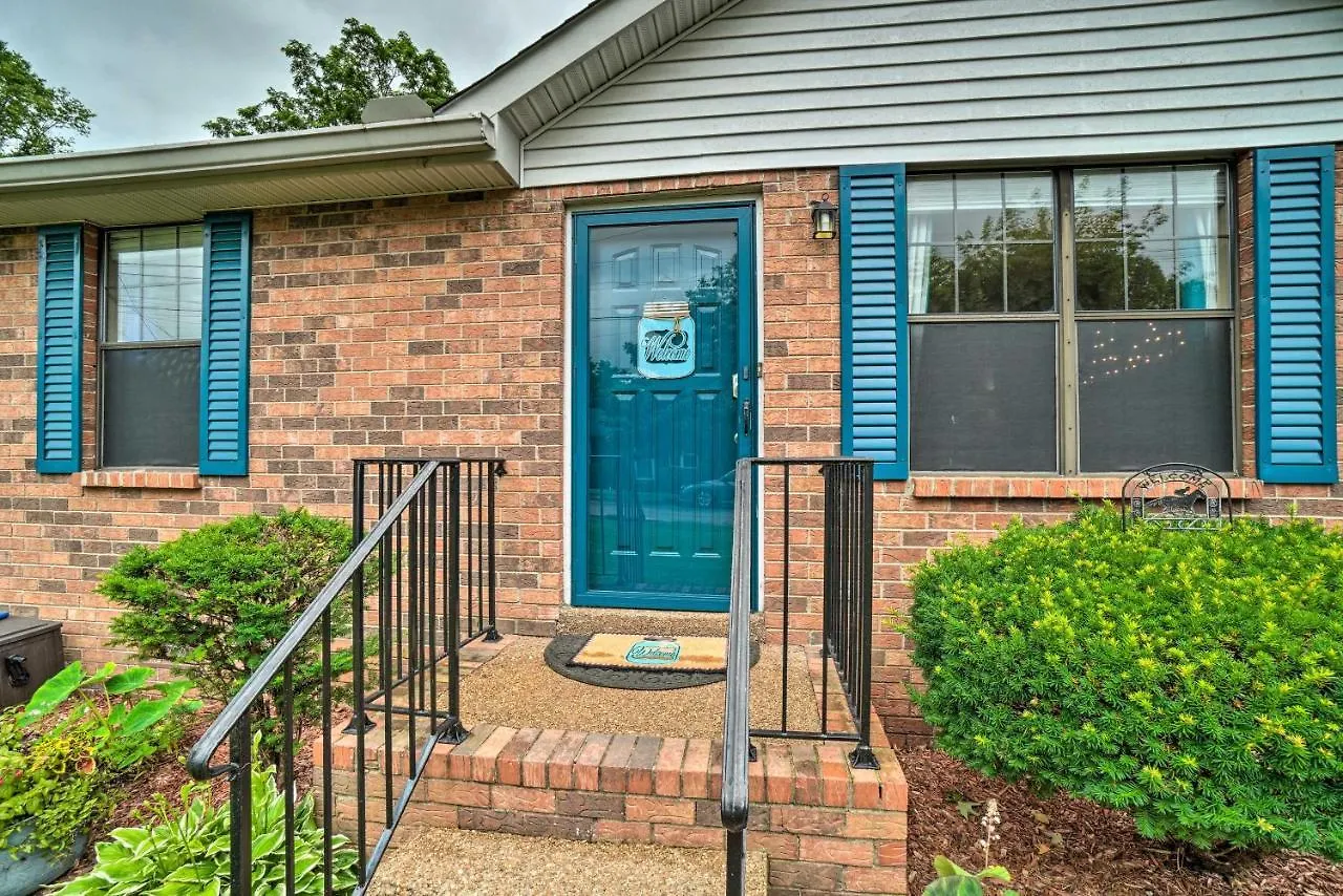Charming Nashville Home Near Restaurants And Bars! 0*,  United States