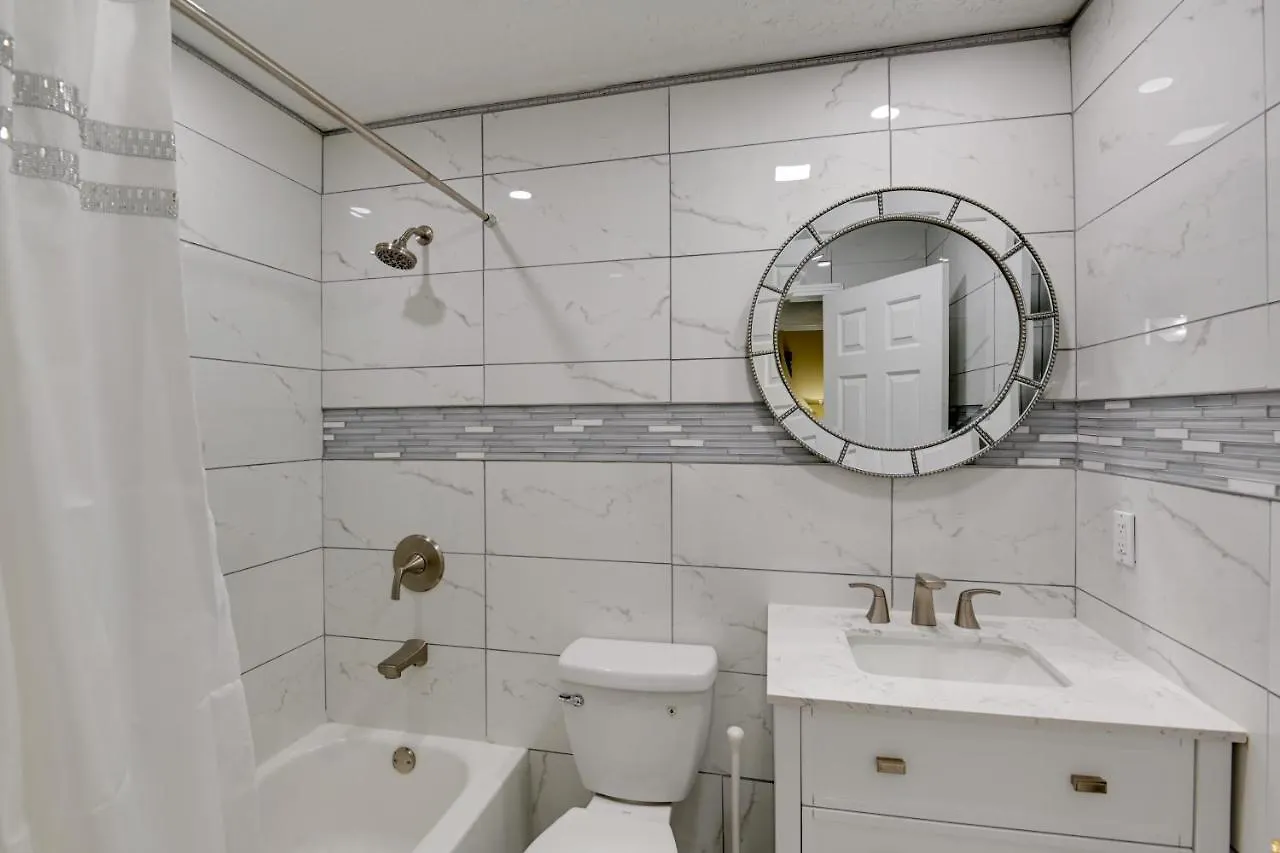 Charming Nashville Home Near Restaurants And Bars! 0*,