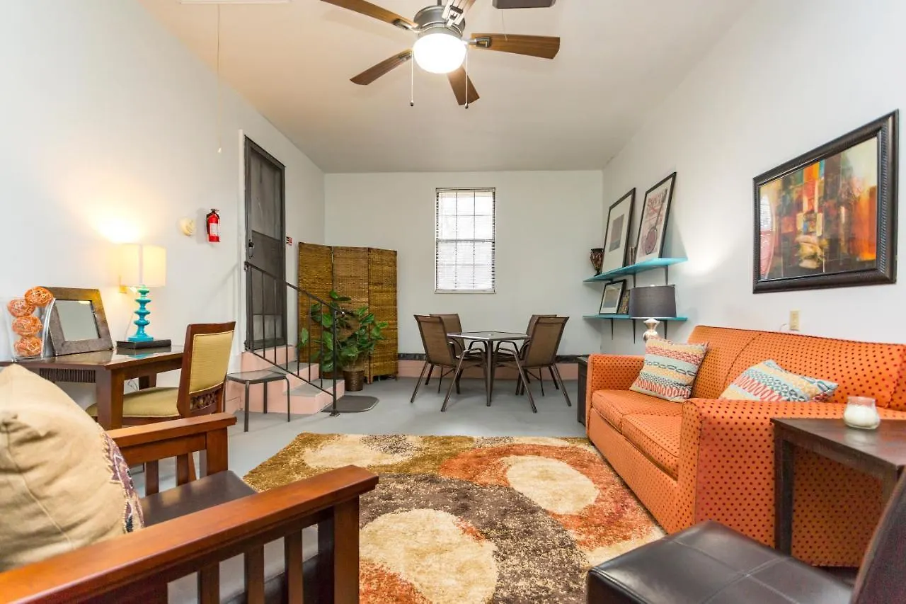 Charming Nashville Home Near Restaurants And Bars! 0*,